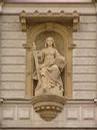 content_answers_com_main_content_wp_en-commons_thumb_9_96_250px-Justice_statue.jpg